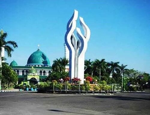 Sewa Hiace ke Pamekasan Jawa Timur Perjalanan PP 5 hari